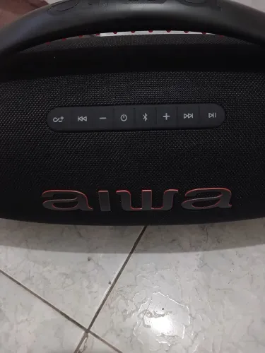 Som AIWA