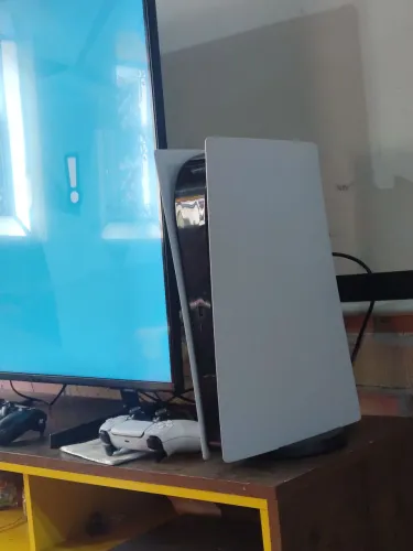 Vendo ou troco por um carro ps5