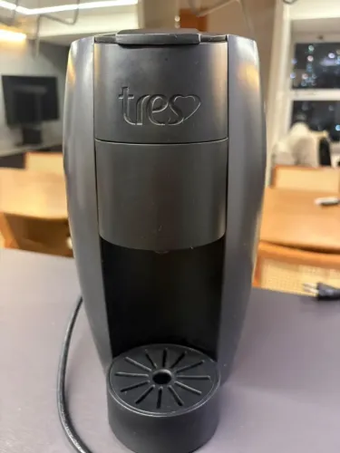Cafeteira Três Corações LOV - Usada