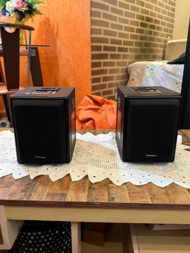 Caixas de som technics