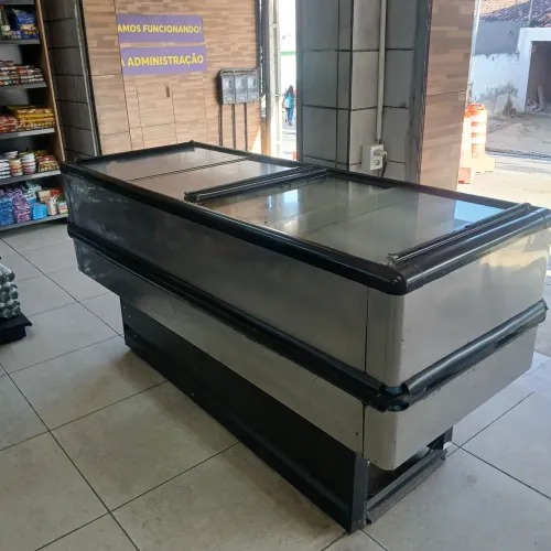 Ilha de congelados inox 568 L.