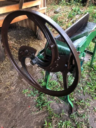 Picador de trato com motor