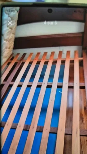 Cama casal de mogno, com colchão