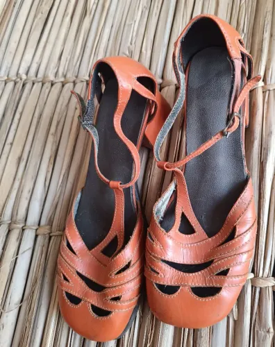 ZPZ shoes 35 couro laranja retrô