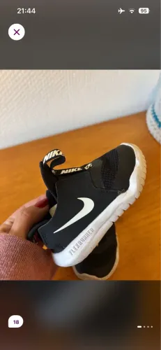 Tênis Nike baby