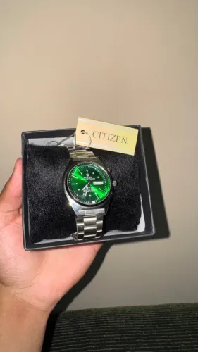 Relógio de prata original, só pega e ser feliz!! Nem um detalhe acompanha caixa