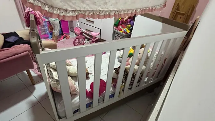 BERÇO E COMODA 