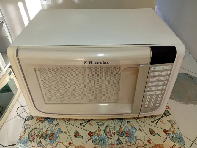 Microondas Electrolux MEF41 31 Litros 127 Volts 