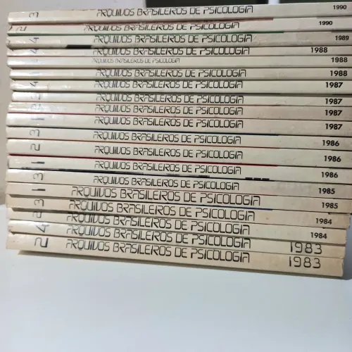Lote de Livros arquivos brasileiros de Psicologia Fundação Getúlio Vargas