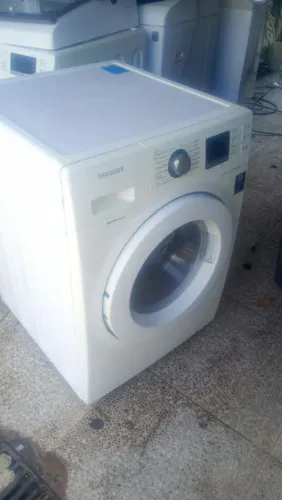 MÁQUINA LAVA E SECA SAMSUNG MUITO NOVA