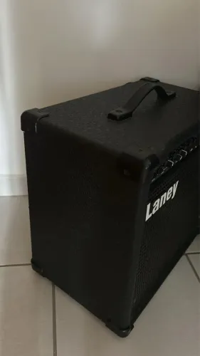 Amplificador Laney HC50B