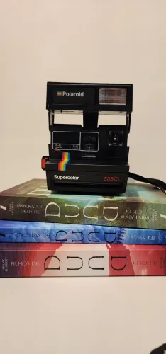 Câmera polaroid q collor
