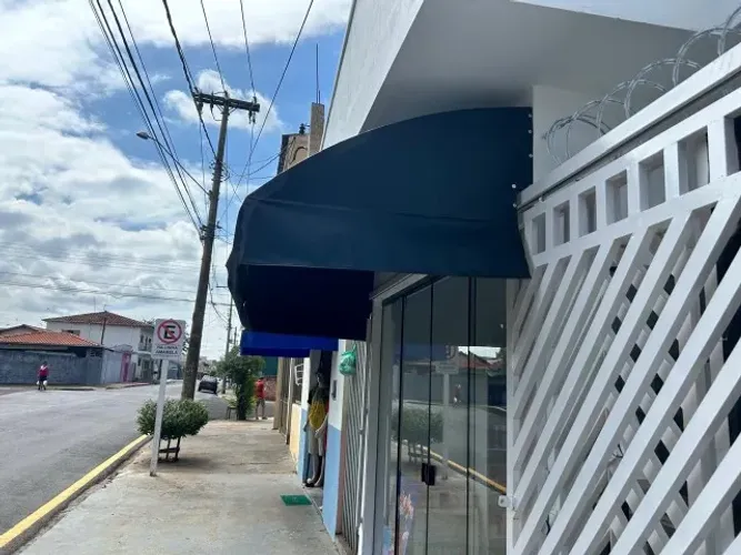 Vendo toldo semi no novo preto 