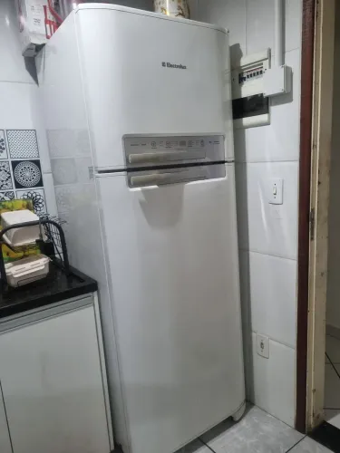 Geladeira Electrolux DFN50 Duplex Frost Free - Para Conserto