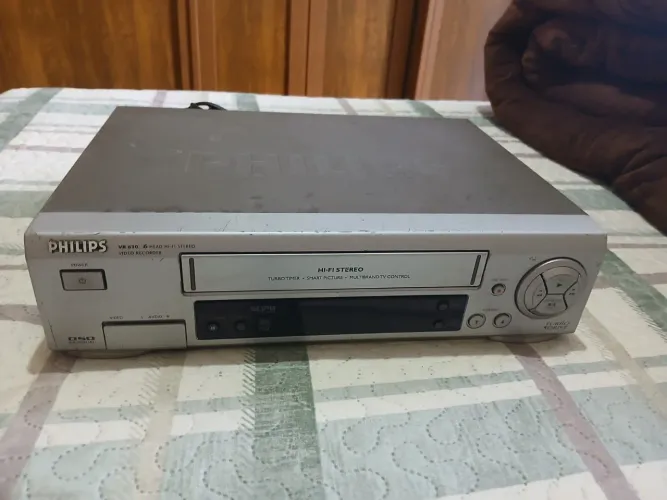 Vendo philips vr610 6 heard hi-fi