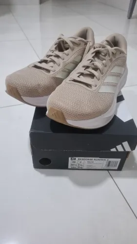 Tênis Adidas Response Runner 2