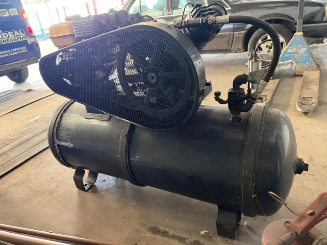 Vendo compressor 15 pés 