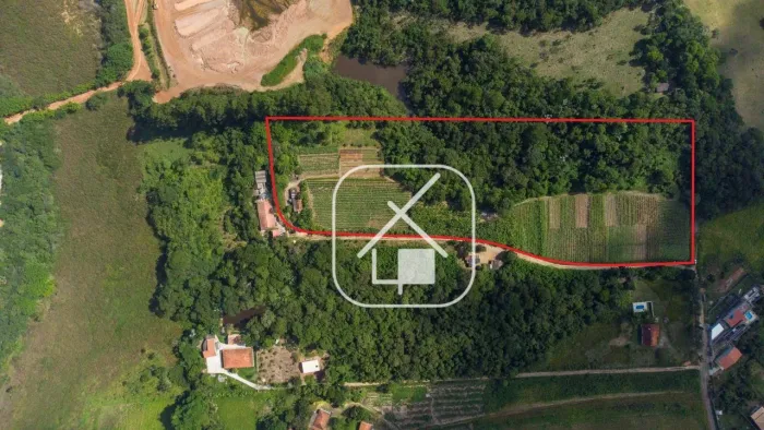 Sítio com 6 dormitórios à venda, 72600 m² por R$ 1.800.000,00 - Chácaras Guanabara - Guara