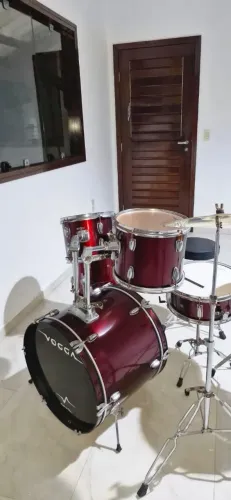 OPORTUNIDADE: Bateria Acústica Vogga Talent Nunca Usada