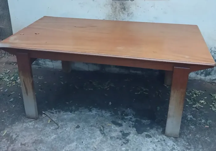 Mesa de Jantar em Madeira Maciça - Desapego Urgente!