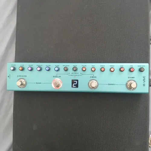 Pedaleira Tank G com incríveis presets Marshall, Fender,  Hiwatt, Laney