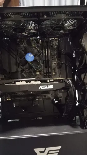 PC GAMER RETIRADA DE PEÇAS