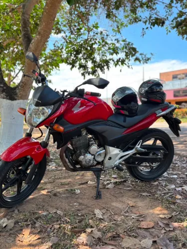 vendo cb300r 210
