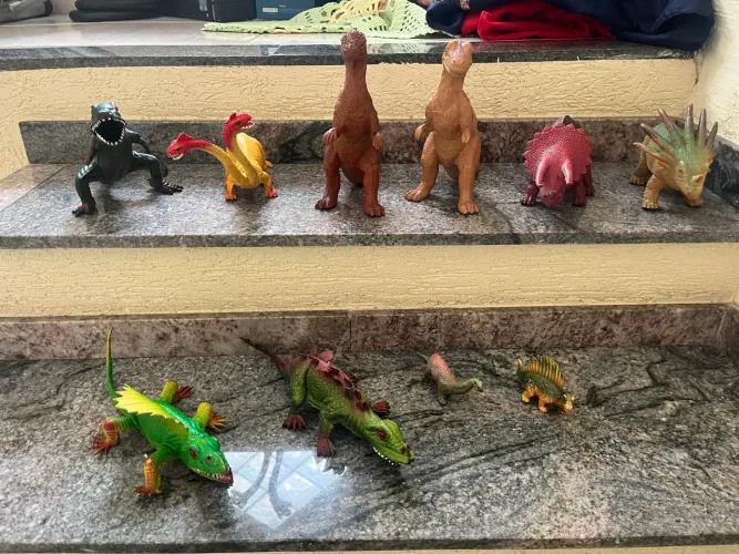 Coleção rara de Dinossauros de Borracha 