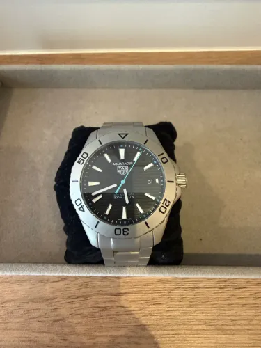 TAG Heuer Aquaracer Professional 200 Solargraph Titanium