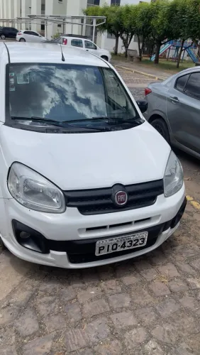 Fiat Uno Attractive 1.0 Flex 6V 5P 2017