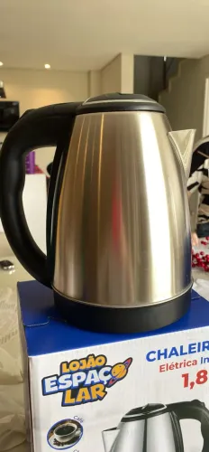 Chaleira elétrica nova