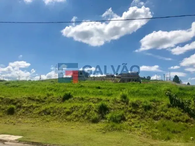 Terreno à venda em condomínio fechado no Horto Florestal em Jundiaí - SP