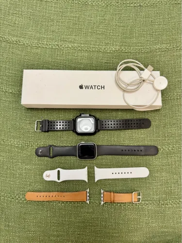 Apple Watch SE 44 mm