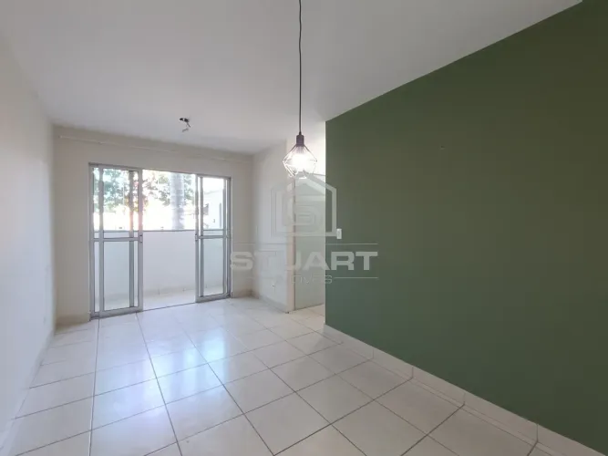 Apartamento com 2 quartos e 1 vaga no Santa Mônica!