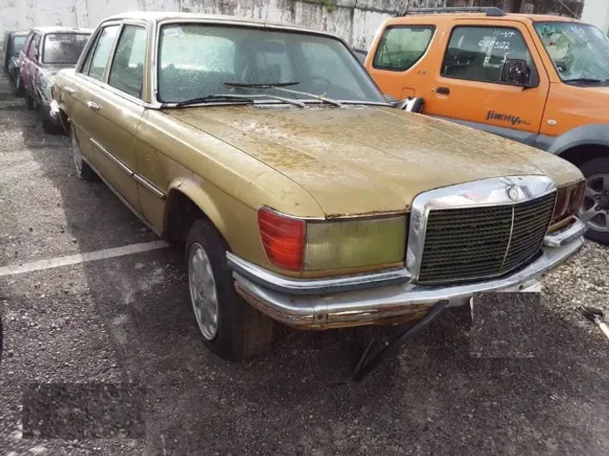Mercedes-Benz 220-S Sedan 2.2 6V 4P Gasolina. 1977