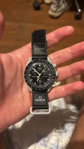 Omega moonswatch