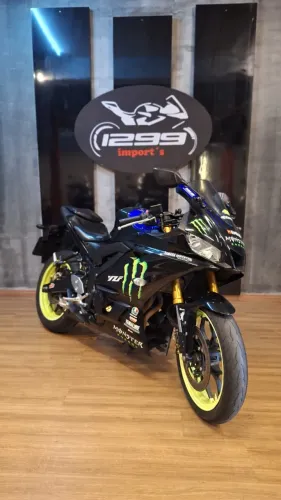 YAMAHA - YZF-R3 Monster