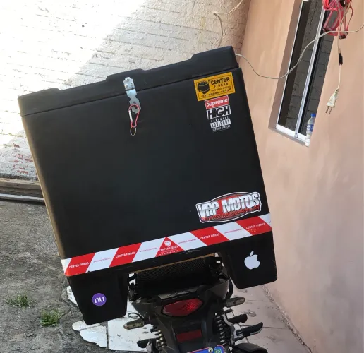 BAÚ DE MOTO 180 LITROS