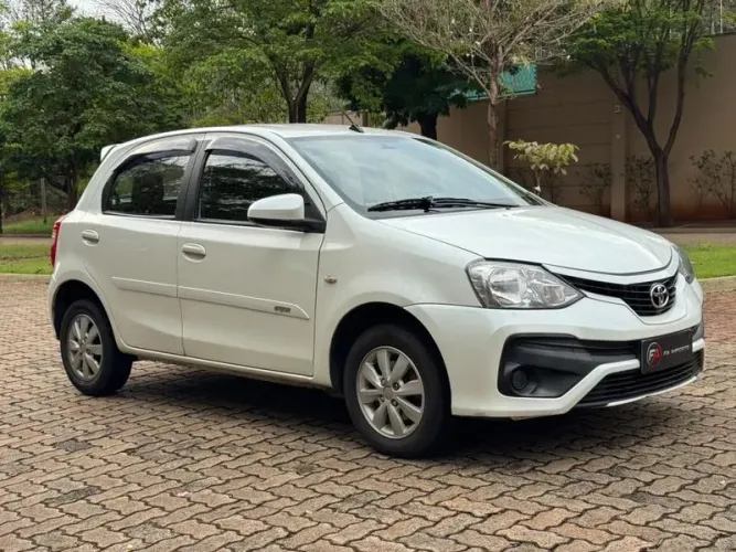Toyota Etios X 1.3 Flex 16V 5P Mec. 2018