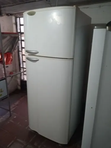 Geladeira Frost Free