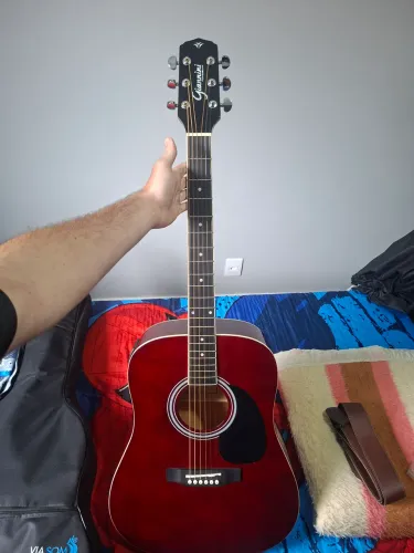 Violão Gianini semi novo