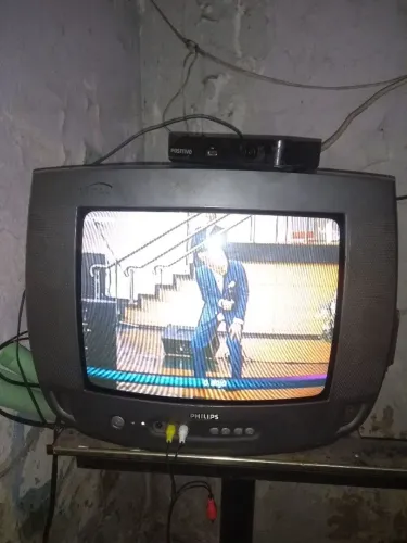 TV 14" CINEMINHA SÓ PEGAR E USAR SÓ HOJE ATÉ ÀS 00HS LEIA APENAS