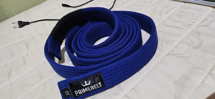 Vende-se faixa azul de jiu jitsu  tamanho A3