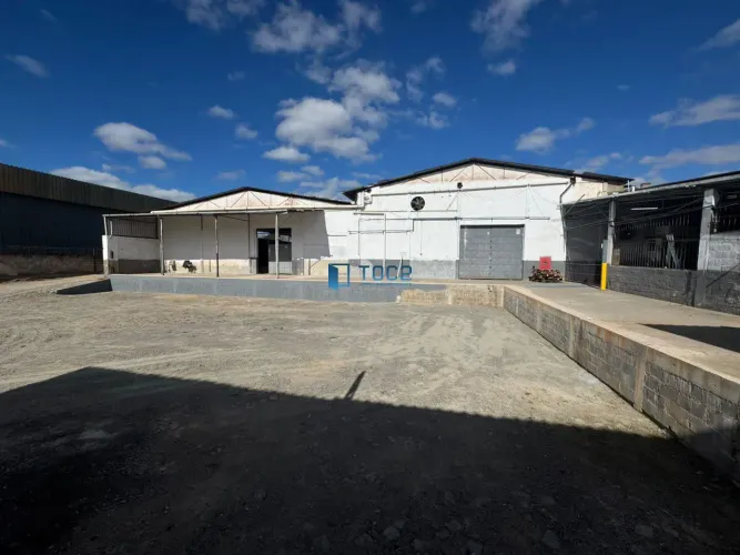 Excelente galpão para locação com 2.000m², localizado na rua Bruno Simili Distrito Industr