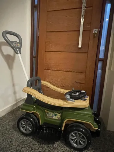 Maral Carrinho Com Chassis Jip Jip Militar Multicor