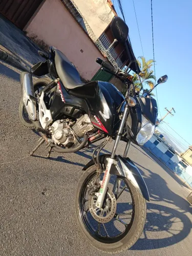 Vendo moto ou troco por carro 