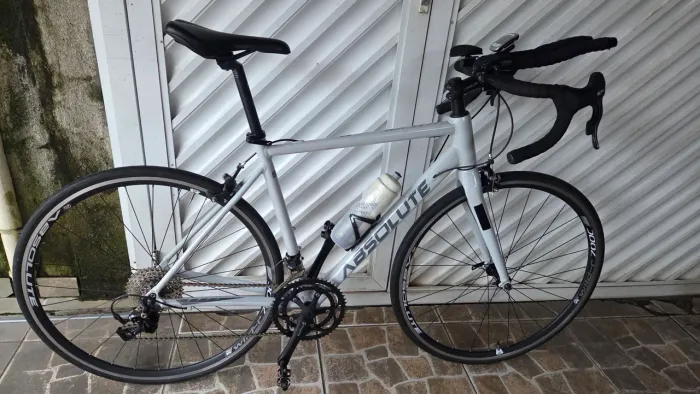 Bike speed absolute com clip guidom e clip Pedal e gps Garmin..