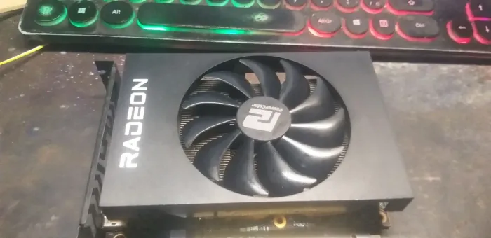 Placa de Video RX6500 XT 4G..Nova