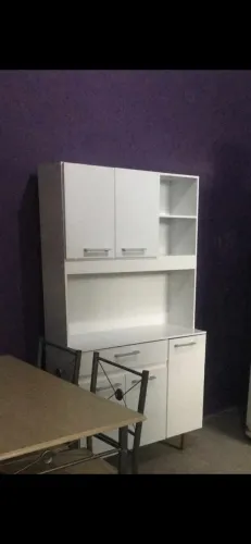Armário de cozinha super novo