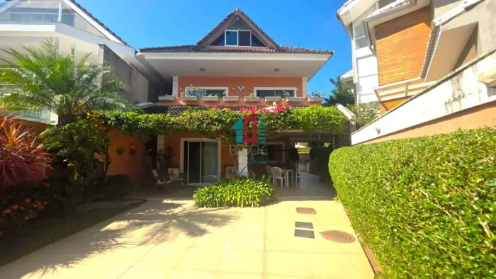 Recreio dos Bandeirantes | Casa de Condomínio 4 quartos, sendo 2 suites